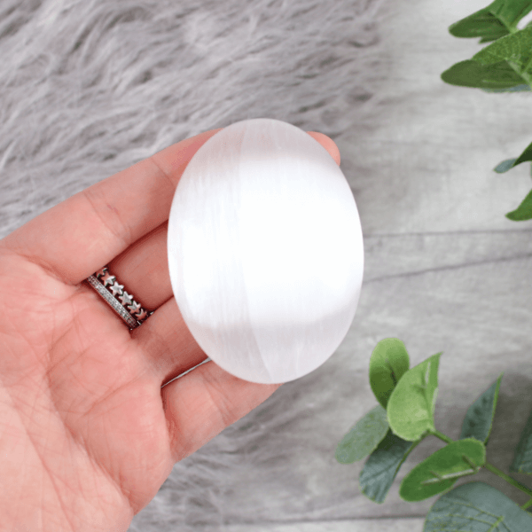 Wholesale Selenite Palm Stone